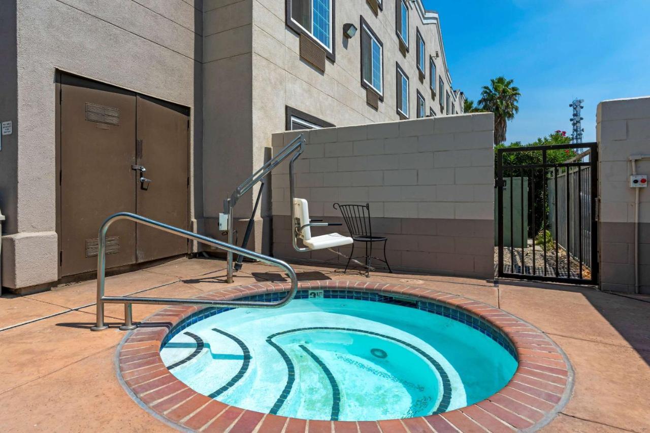 Comfort Suites Downtown 새크라멘토 외부 사진