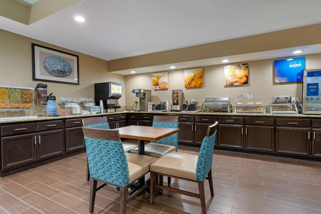 Comfort Suites Downtown 새크라멘토 외부 사진